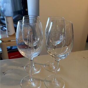 Elegant Clear Wine Glass Set Waterford set of 4